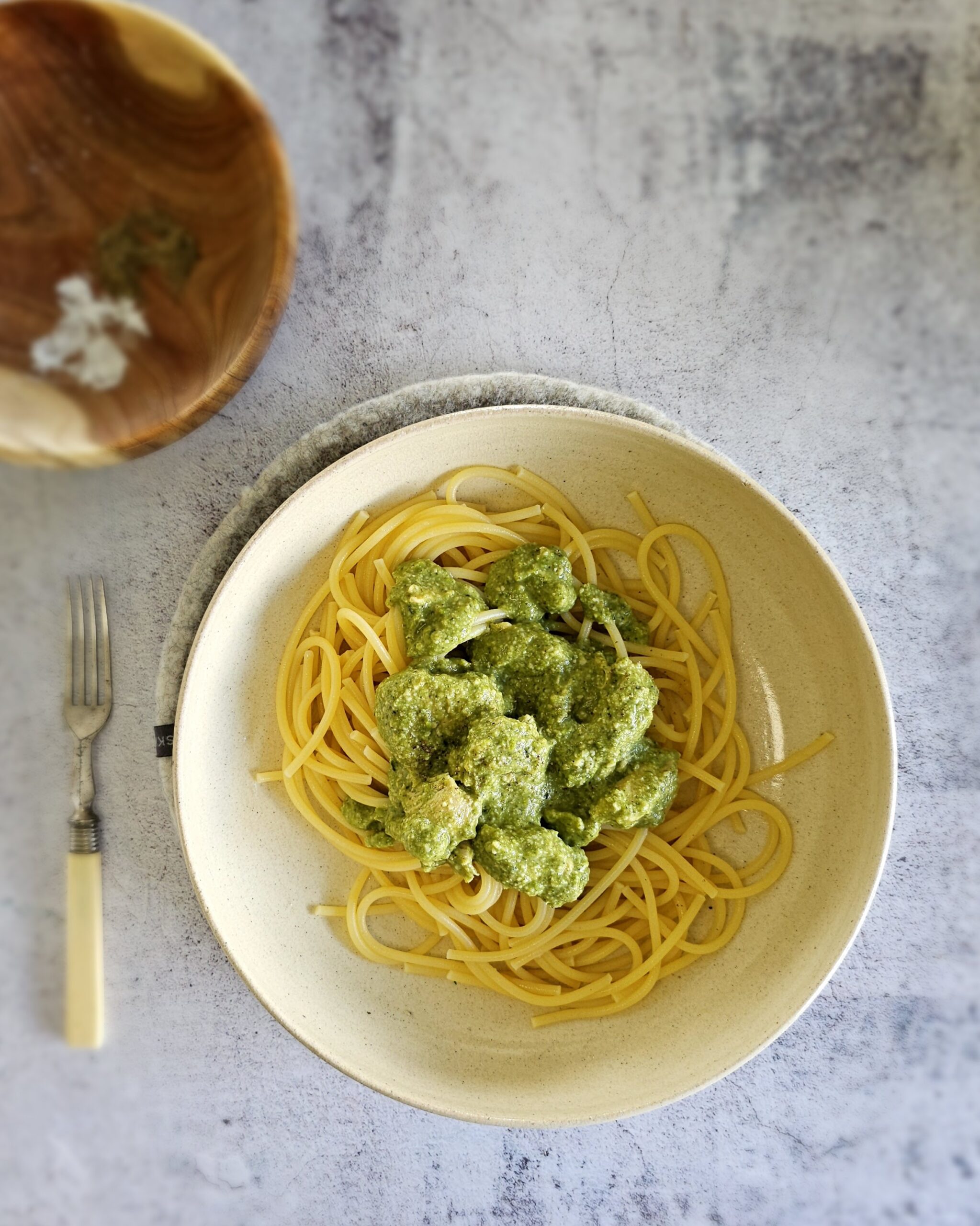 Chicken and Green Pesto Pasta (an easy one pot recipe)
