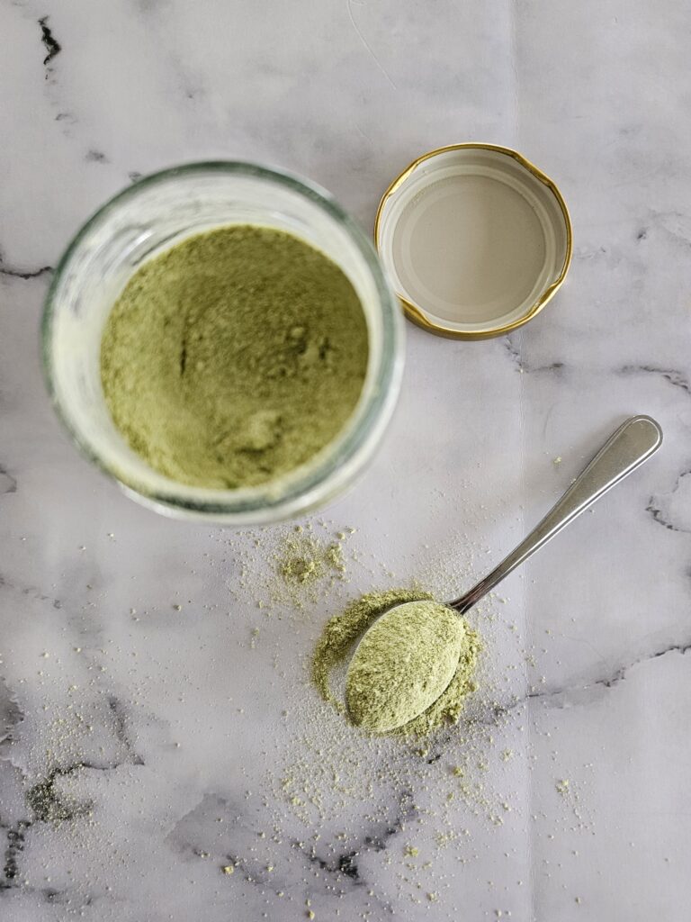 Homemade spring onion powder - A Simple Way to Preserve Flavour